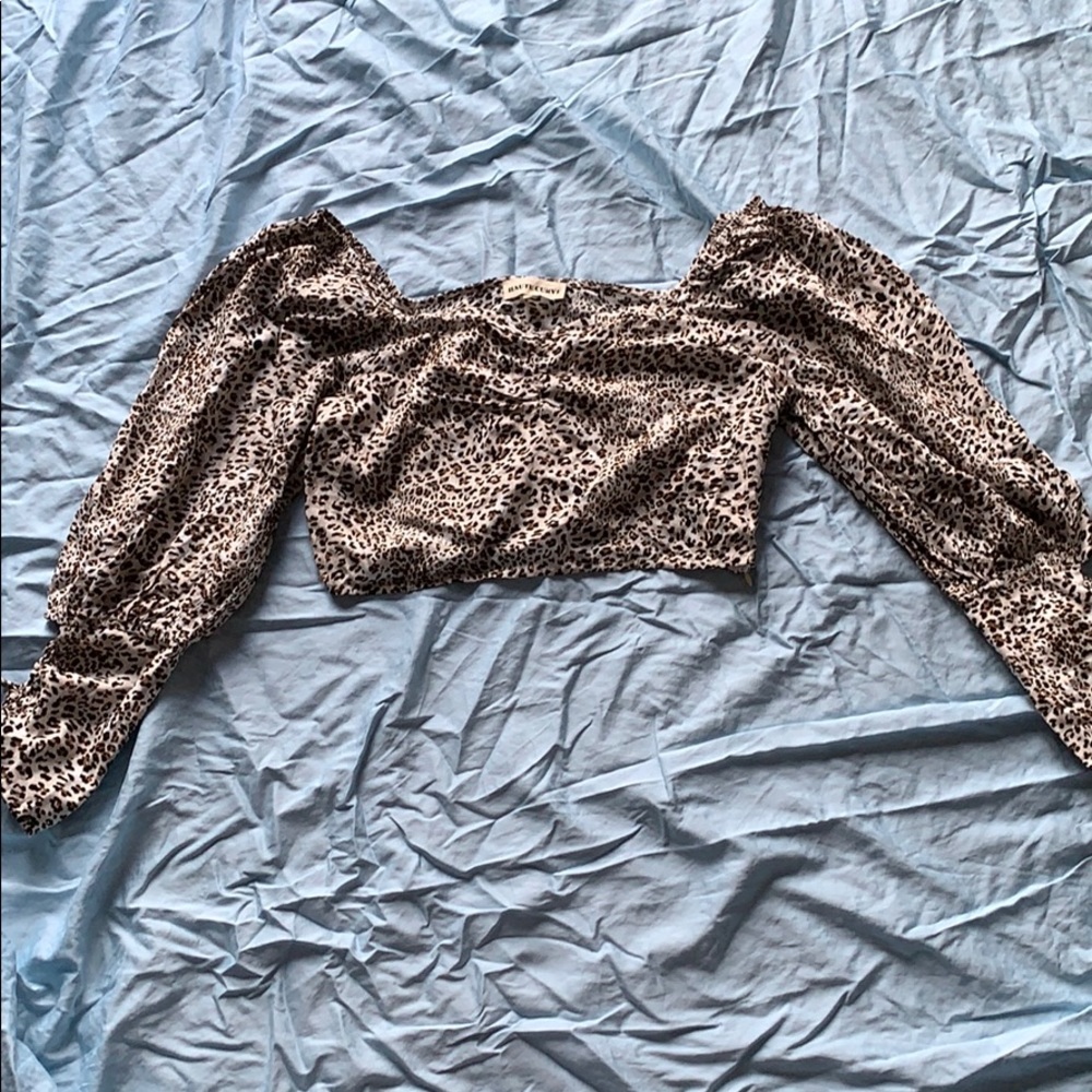 cropped long sleeve blouse